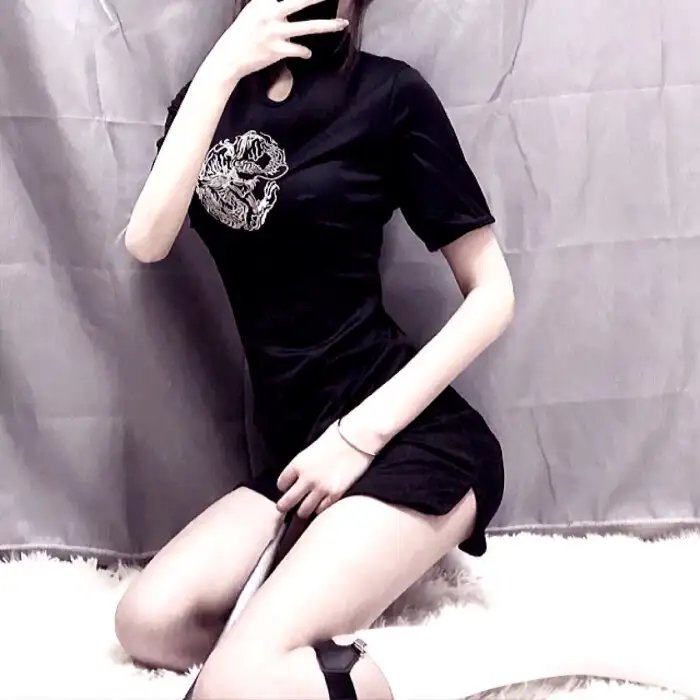 七个男人一间屋